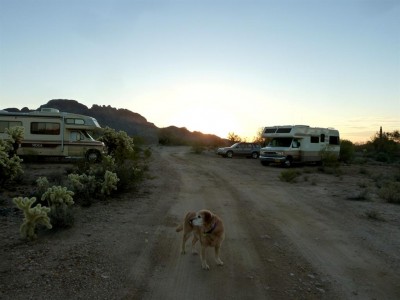 P1220143 desert camping (Large)